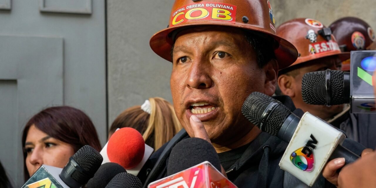 El teatro de cada abril: La COB se ofende, patea el tablero y anuncia paro de 48 horas por el salario