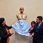Restituyen el busto del expresidente Víctor Paz Estenssoro en la Asamblea Legislativa Plurinacional